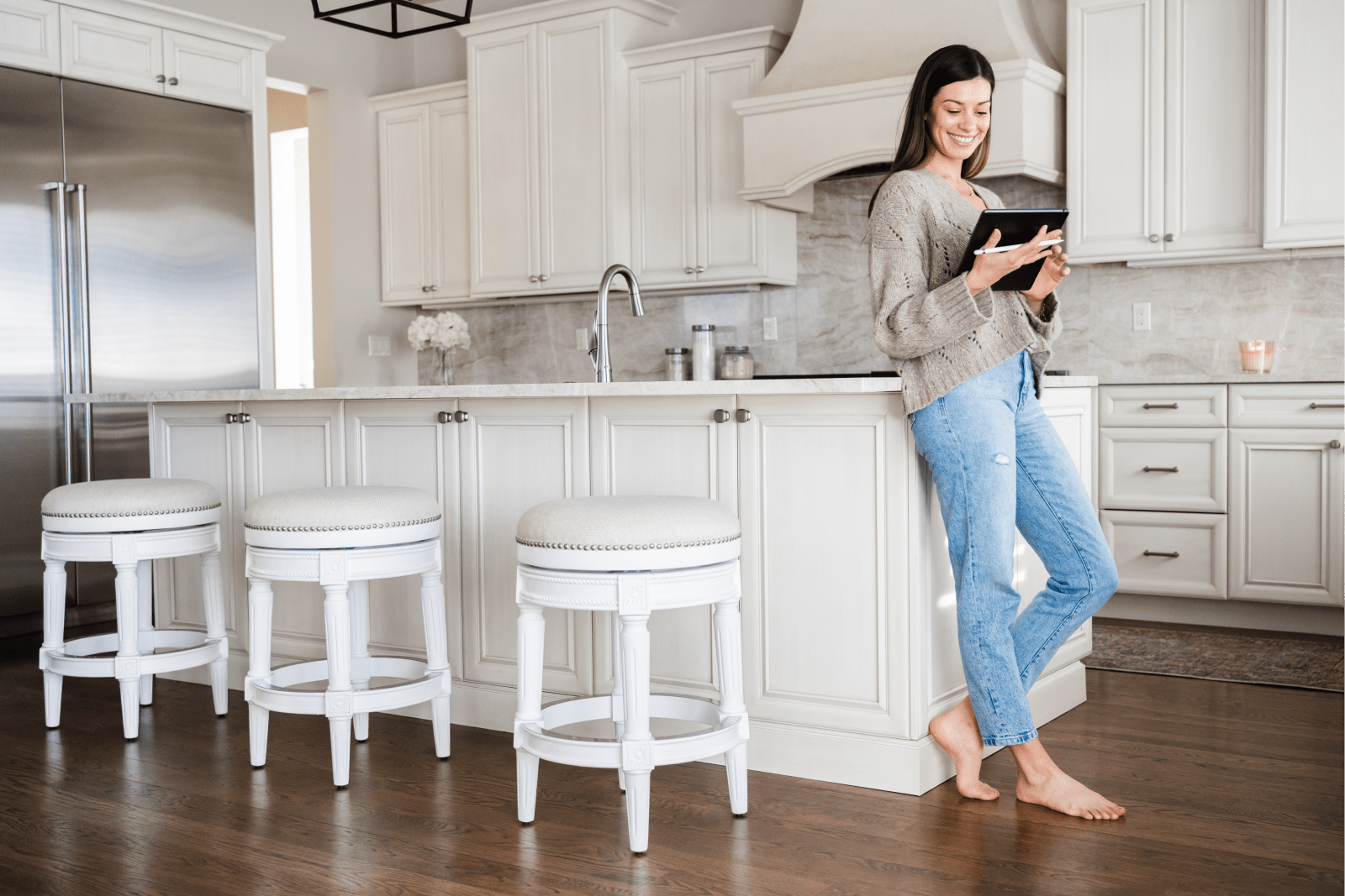 26" Pullman Backless Counter Stool in Alabaster White Finish with Cream Fabric Upholstery in Stools by Maven Lane