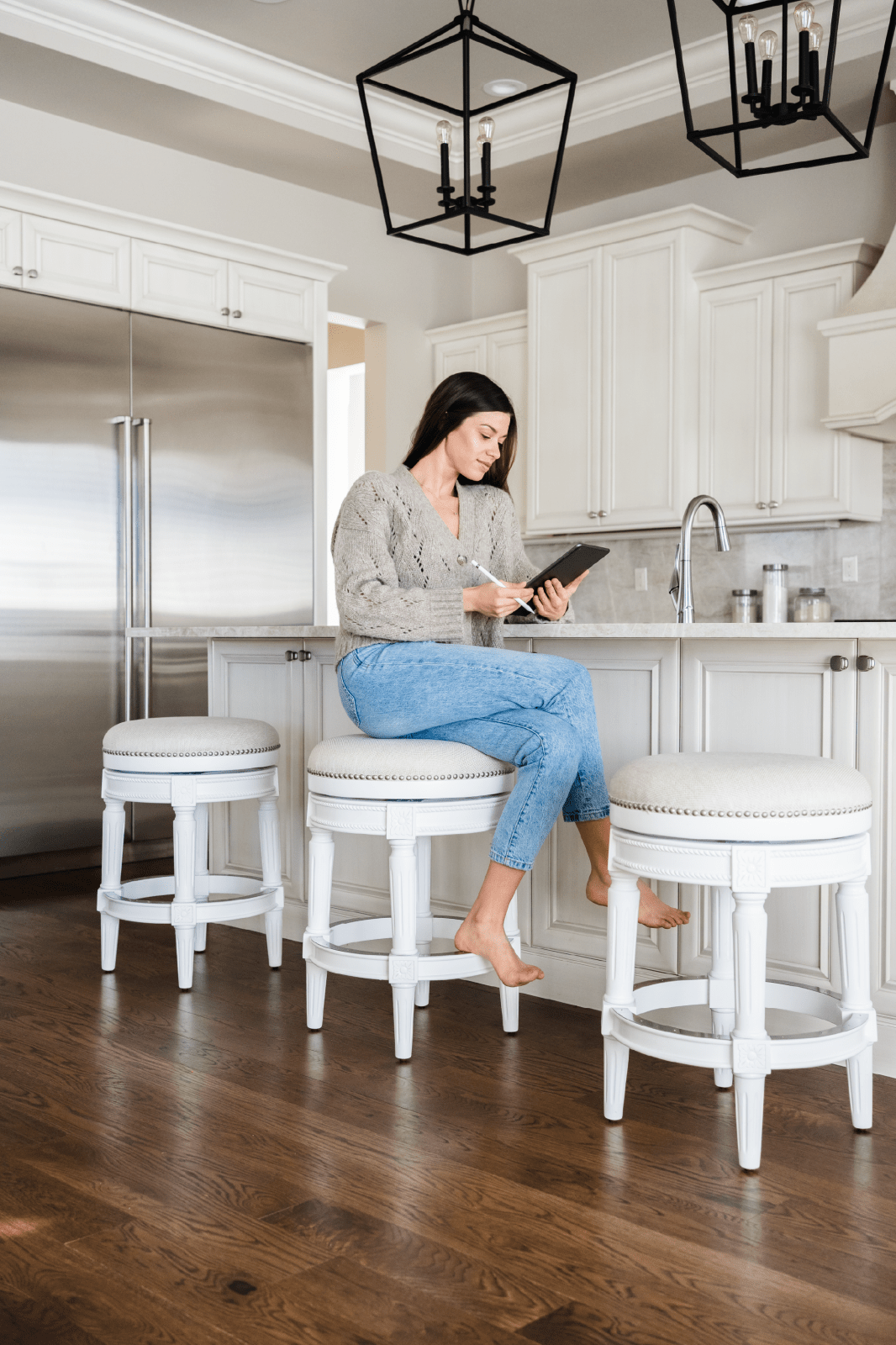 26" Pullman Backless Counter Stool in Alabaster White Finish with Cream Fabric Upholstery in Stools by Maven Lane