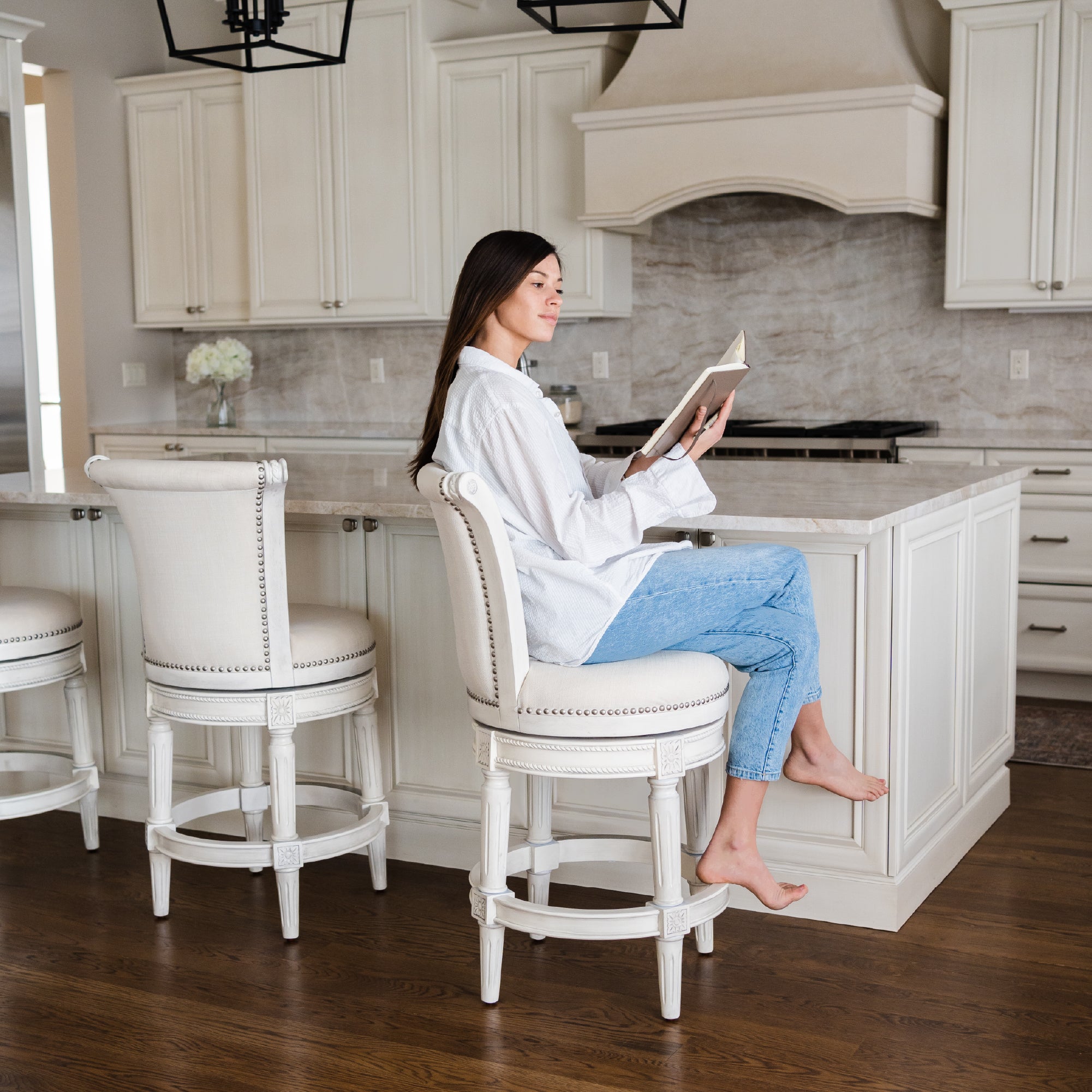 26" Pullman Counter Stool in Cream Finish with Natural Fabric (Set of 4) in Stools by Maven Lane