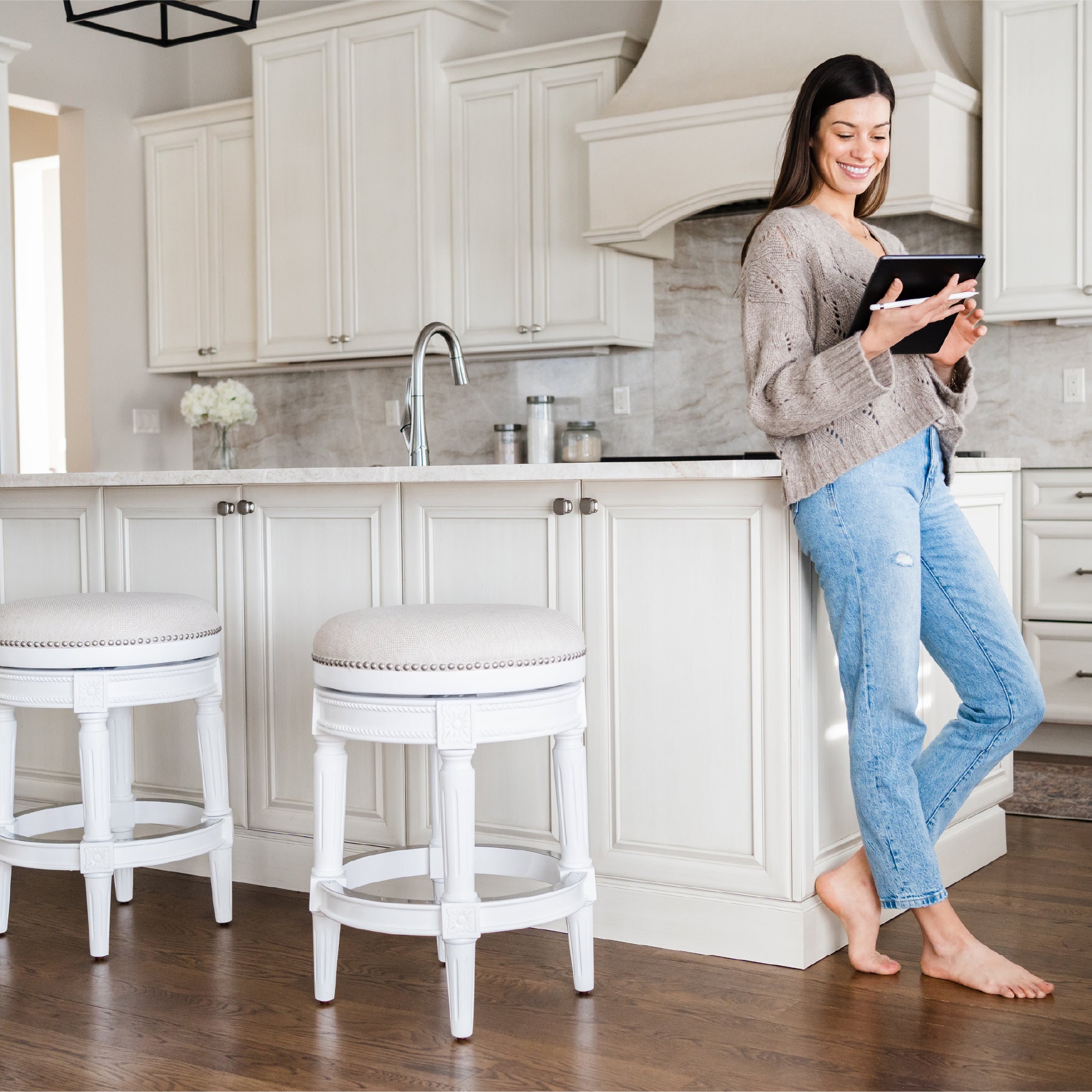 26" Pullman Backless Counter Stool in Alabaster White Finish with Cream Fabric Upholstery in Stools by Maven Lane
