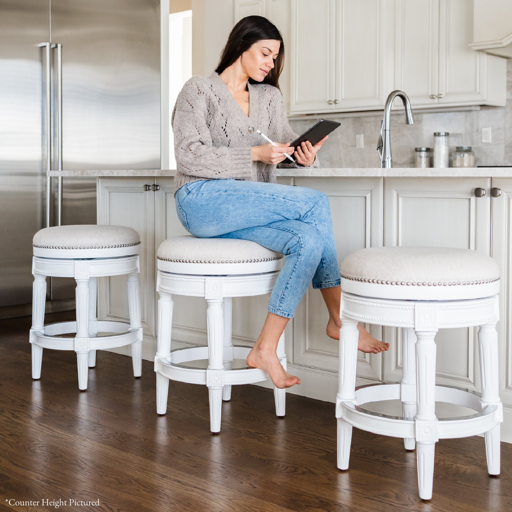 31" Pullman Backless Bar Stool in White Finish with Cream Fabric Upholstery in Stools by Maven Lane