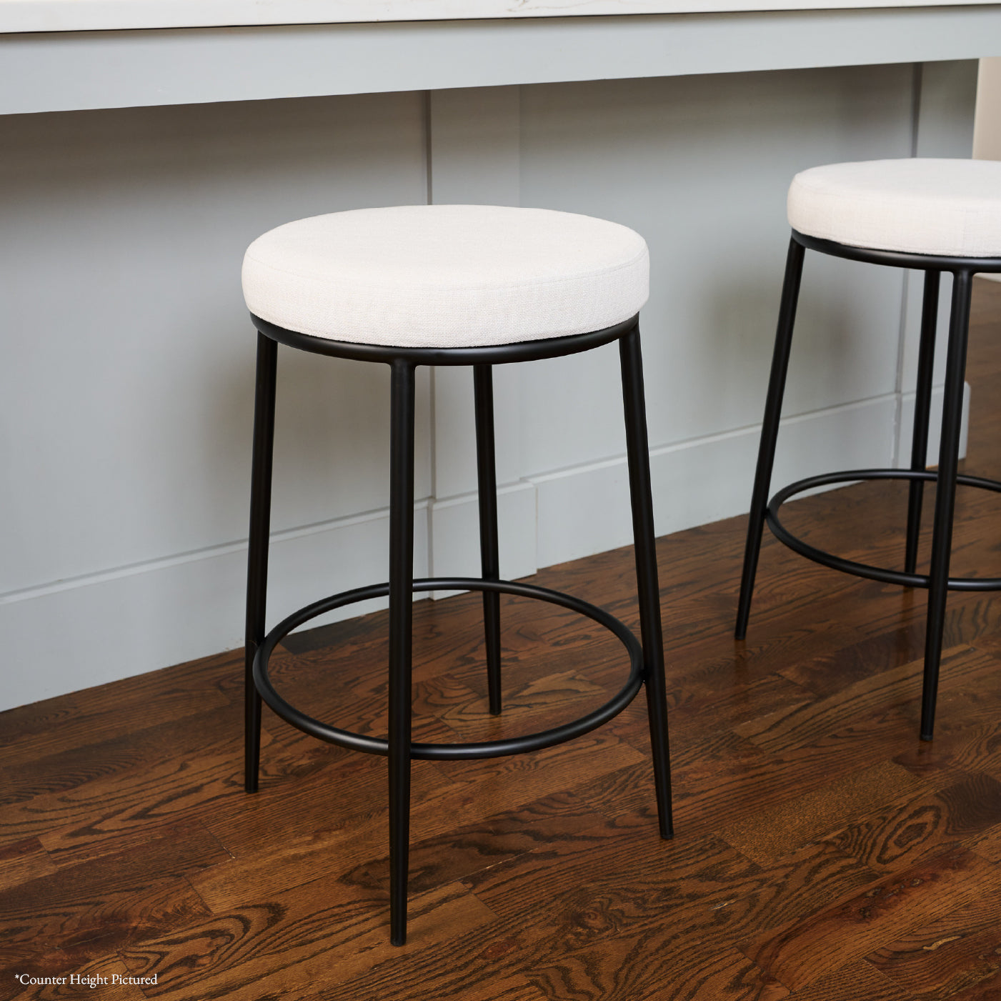 31" Stella Bar Stool in Black Finish with White Fabric (Set of 4) in Stools by Maven Lane