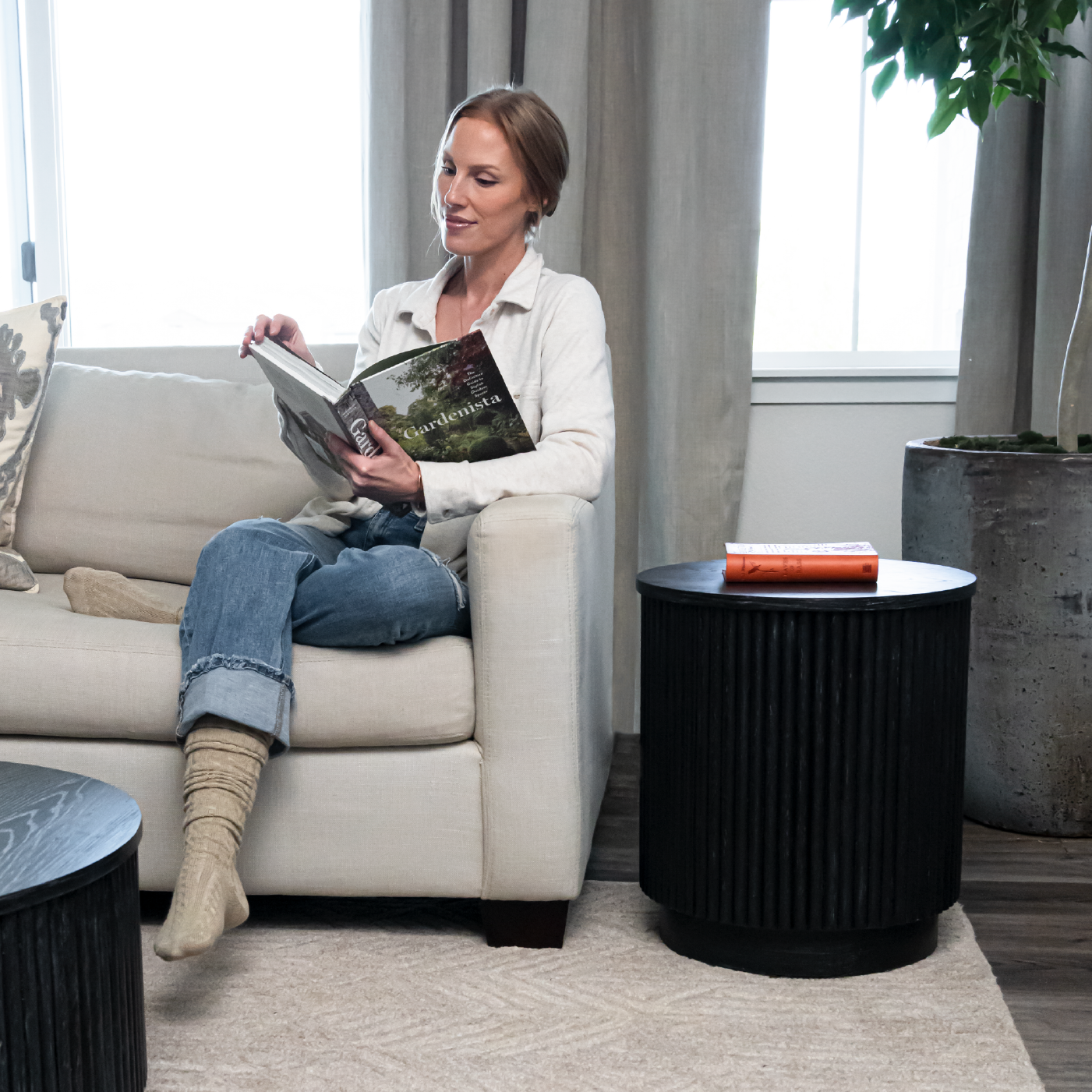 Dallas Round Side Table in Aged Black