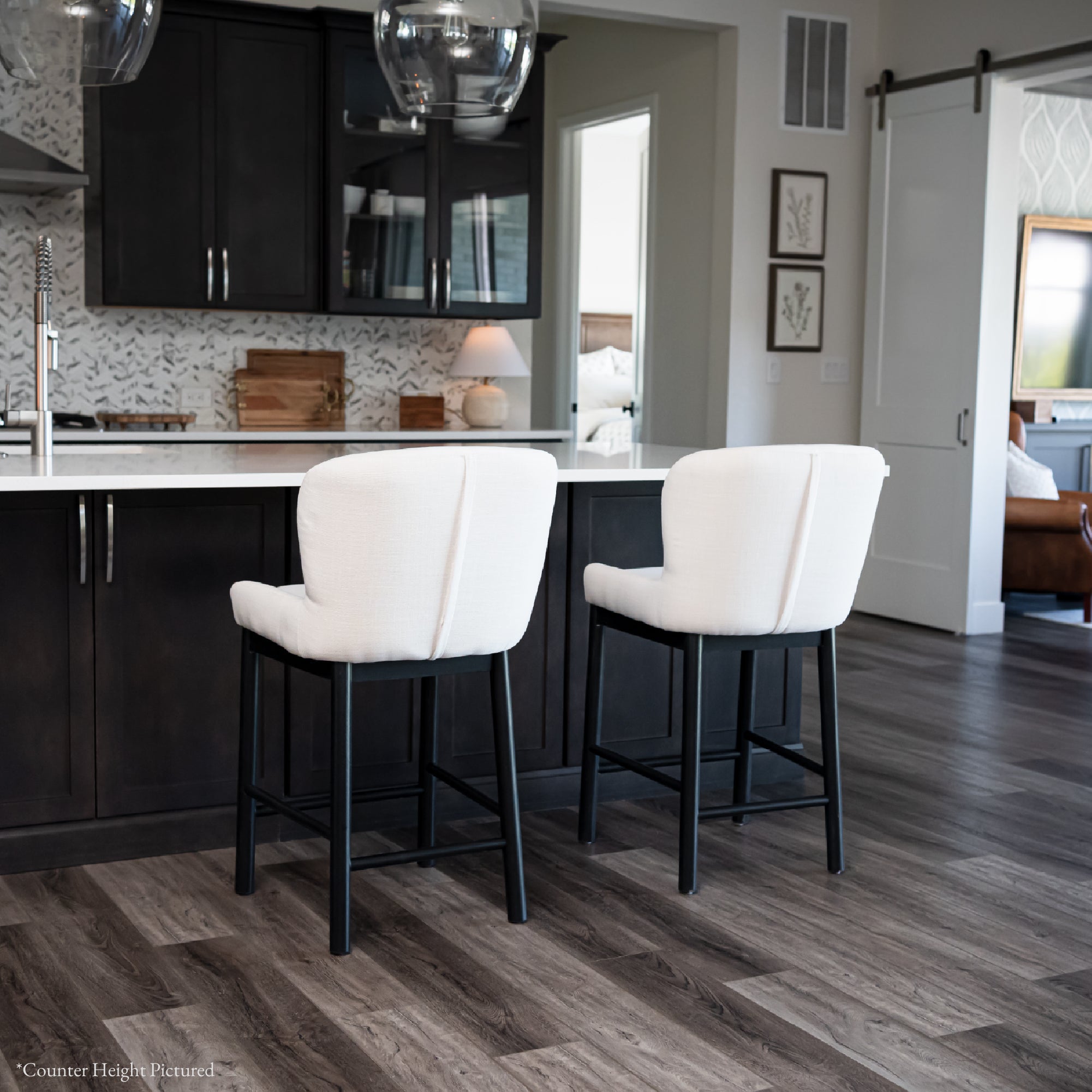 31" Gia Bar Stool in Black Finish and White Fabric (Set of 4) in Stools by Maven Lane