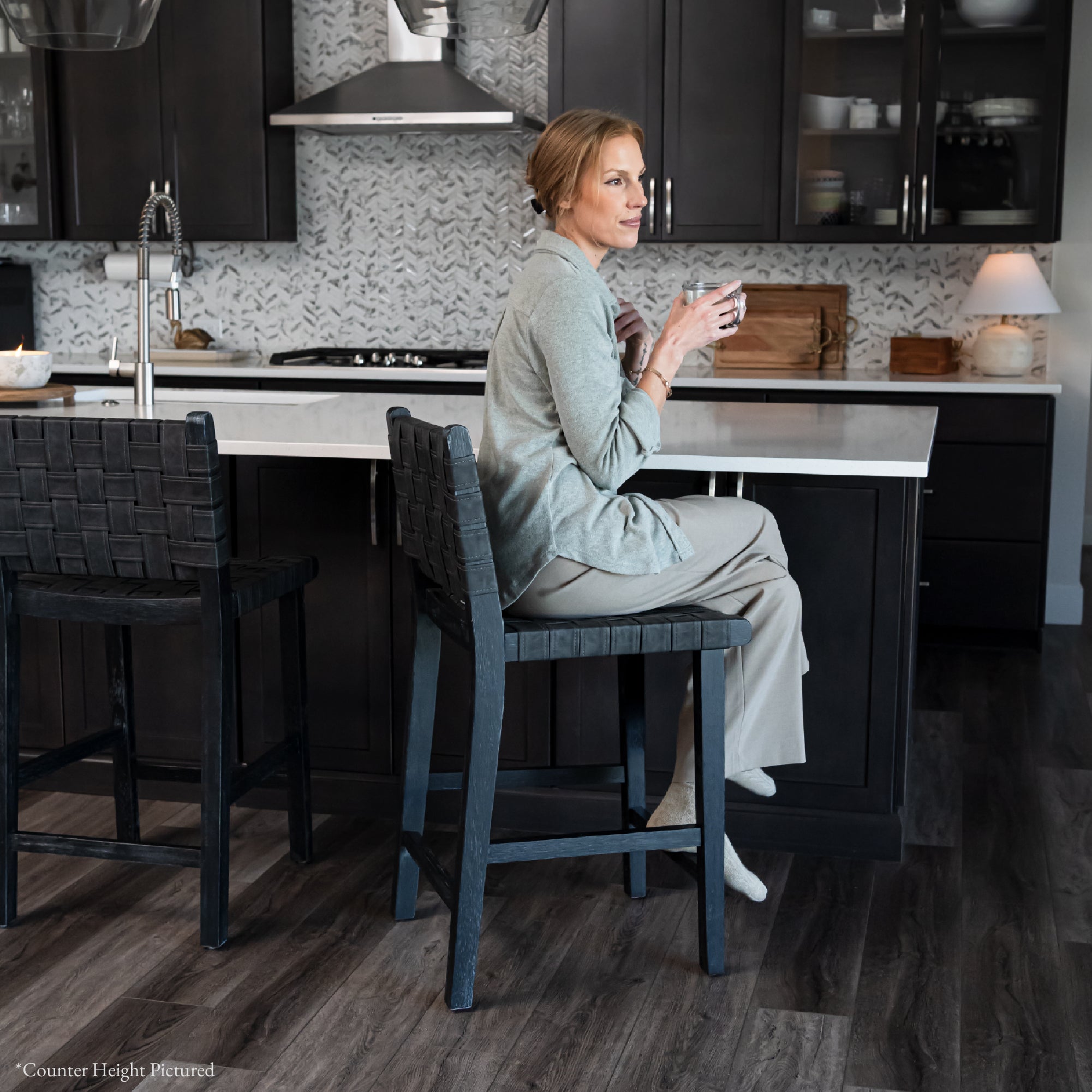 31" Noah Bar Stool In Black Finish & Dark Grey Woven Faux Leather Seat (Set of 4) in Stools by Maven Lane