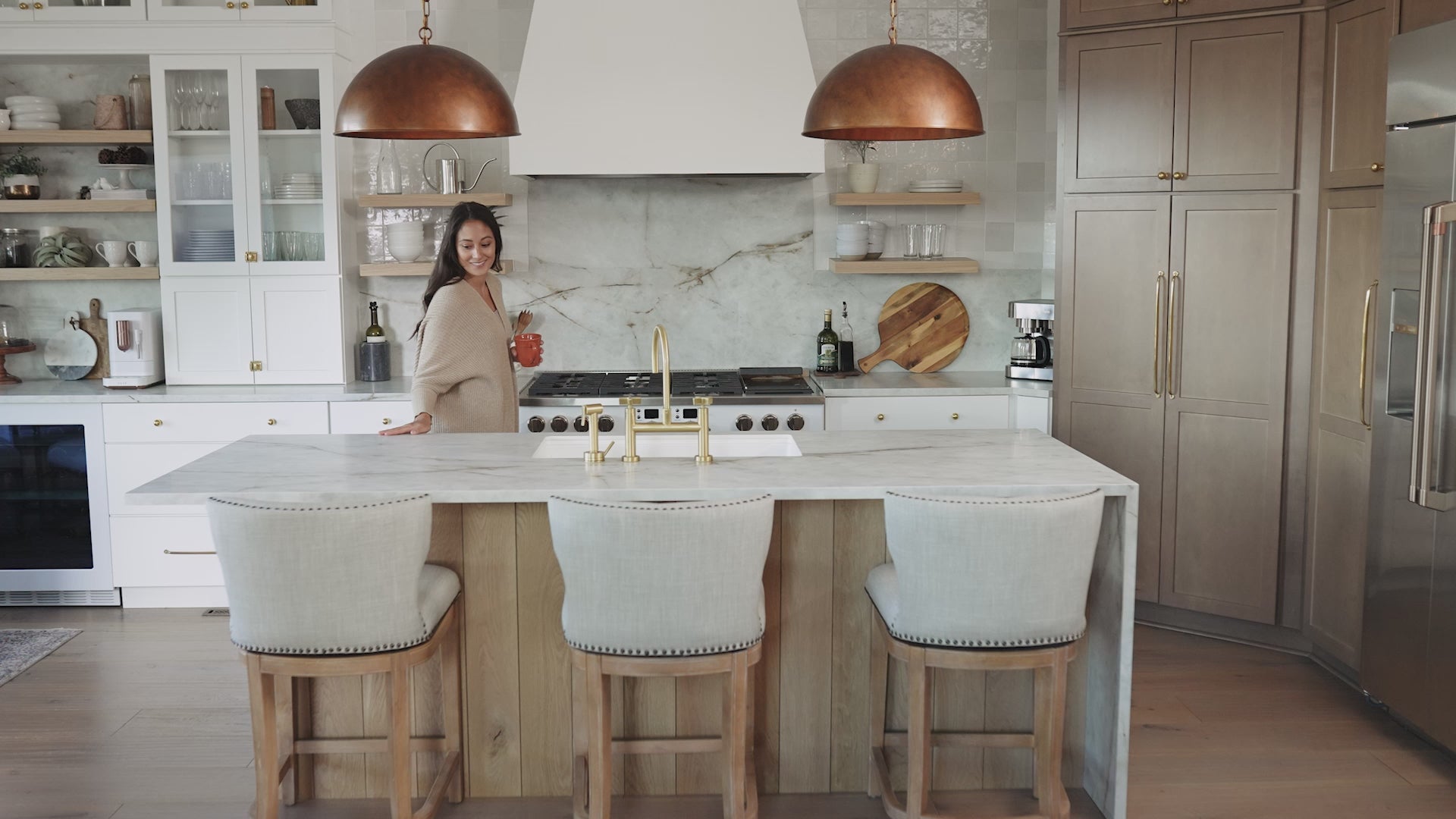 26" Hugo Counter Stool in Natural Finish with Light Grey Fabric Upholstery in Maven Lane by Maven Lane