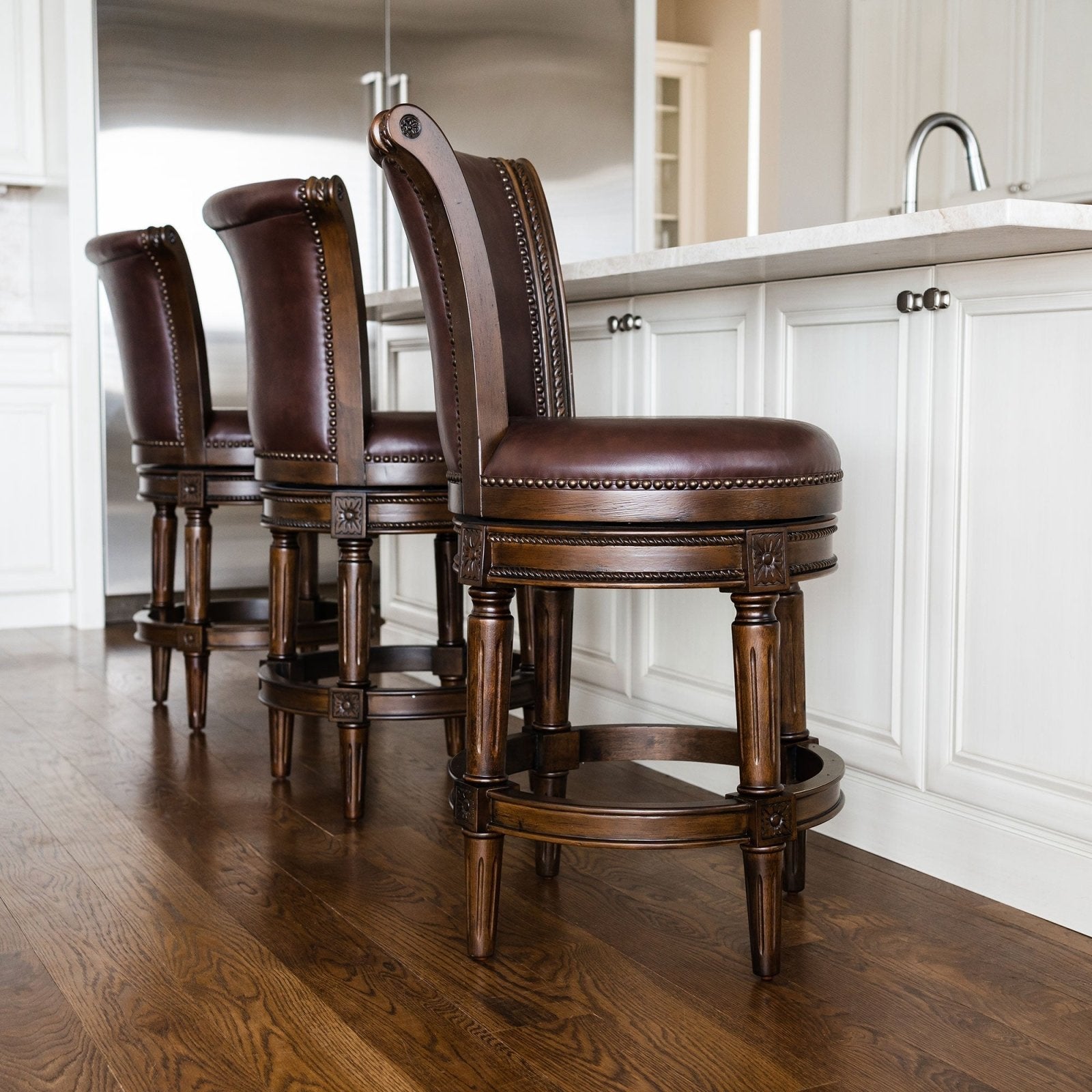 Dark walnut 2025 counter stools